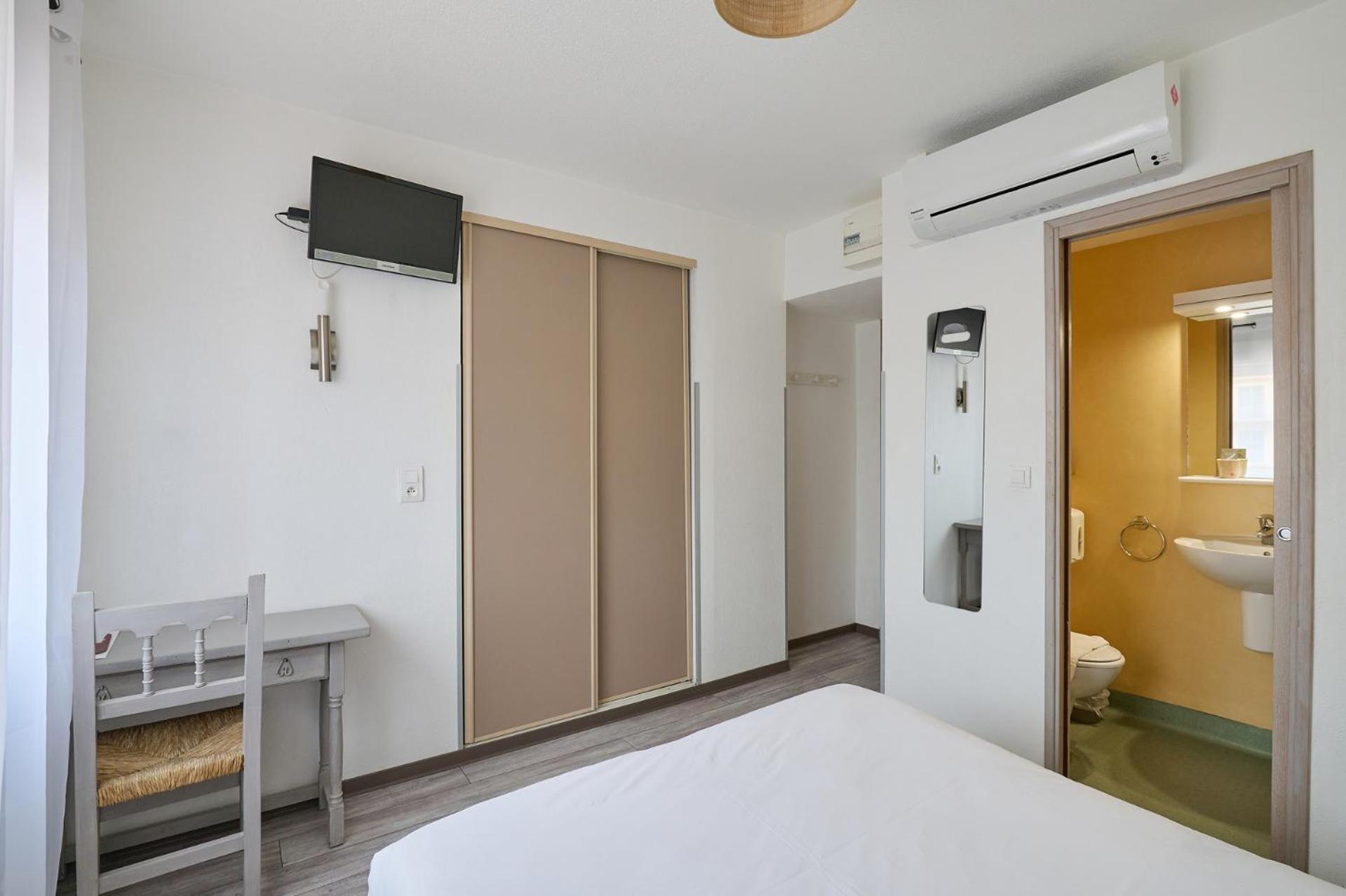 Hotel Les Mimosas Argeles-sur-Mer Exterior photo