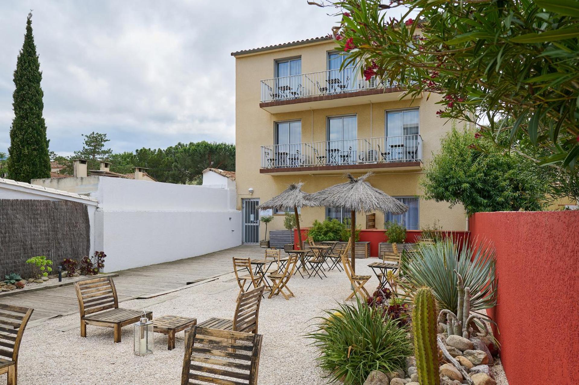 Hotel Les Mimosas Argeles-sur-Mer Exterior photo